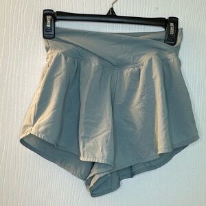 Gilly Hicks green-grayish flowy‎ athletic shorts built in brief women’s XS